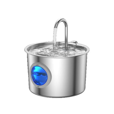 Fontaine à eau filtrante pour animaux, vue produit studio